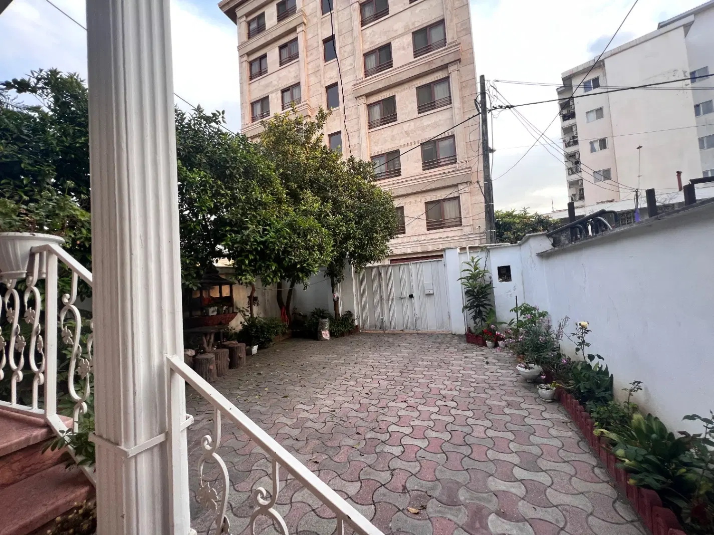 با این شماره در تماس باشین