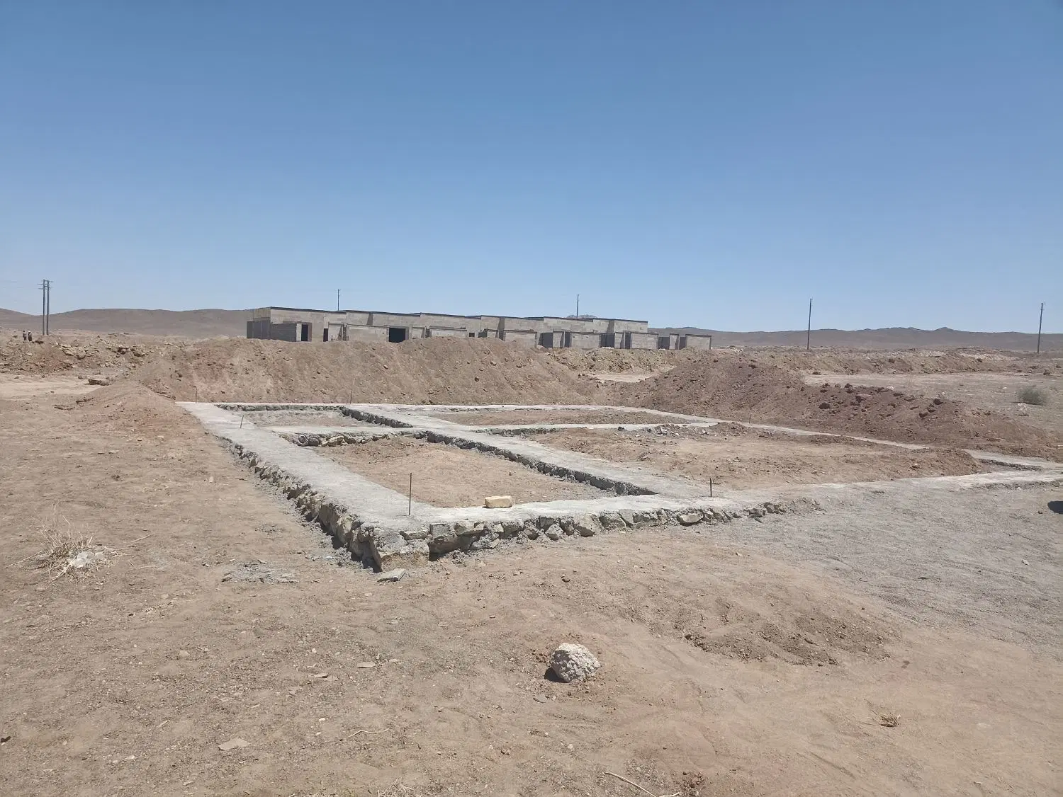 زمین ۳ فرزندی پرنیان ( سند تک برگ دارد )