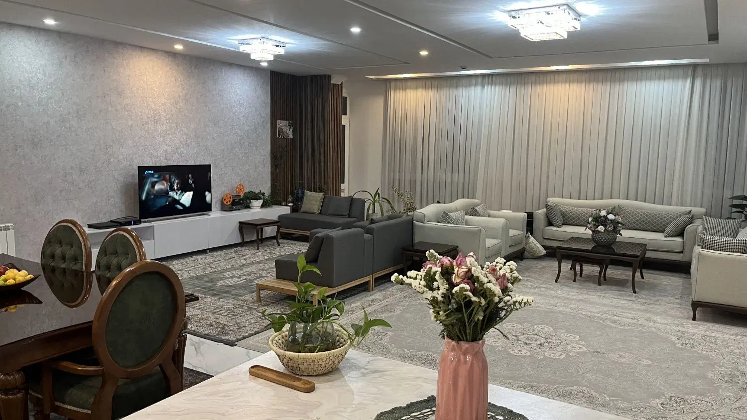 آپارتمان۳ خوابه فول در بهترین لوکیشن کرمان