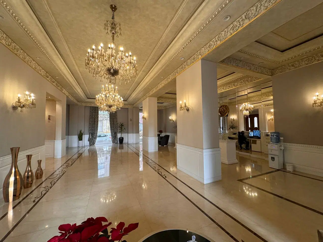 ۳۹۰متر ساختمان برند تاپ لوکیشن نیاوران