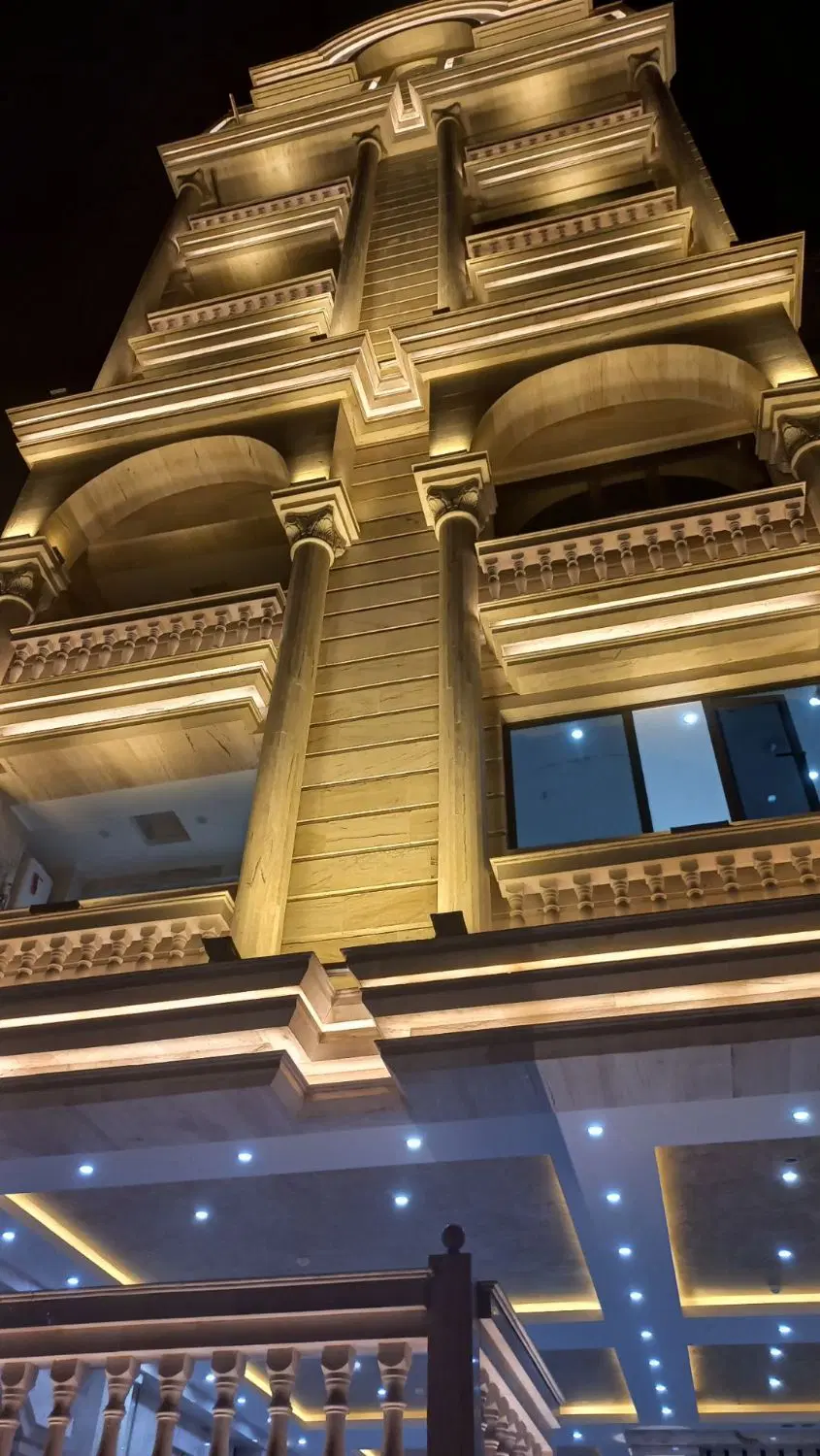 فروش واحد برند 2 خواب در خیابان اصفهان