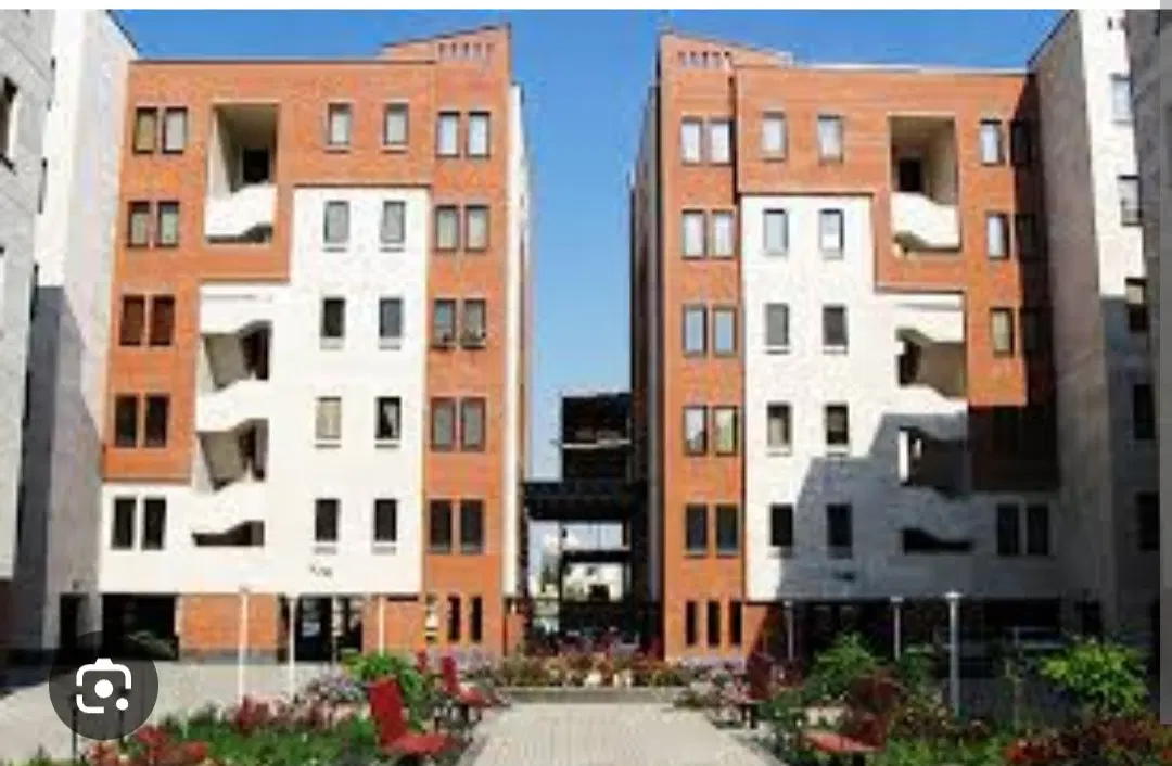 ساختمان مسکونی