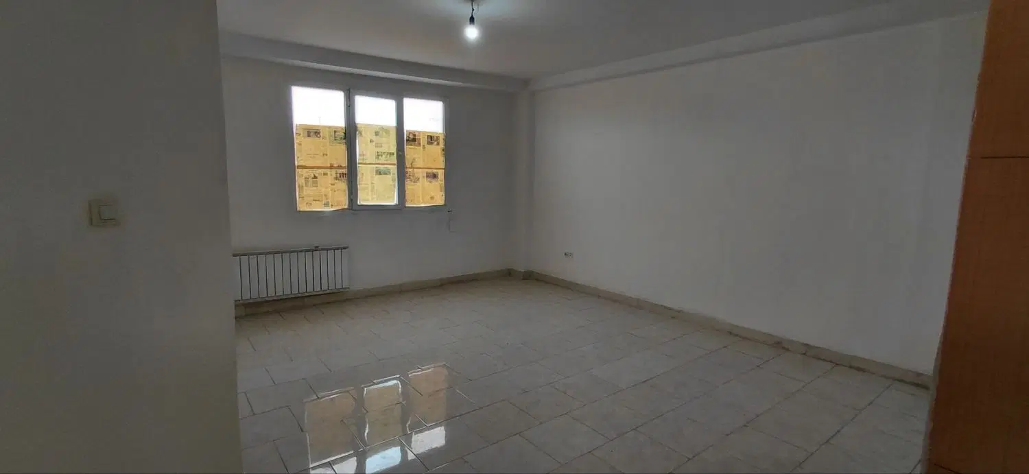 واحد ۸۲ متری خیابان سرزمین وام تسویه با پارکینگ