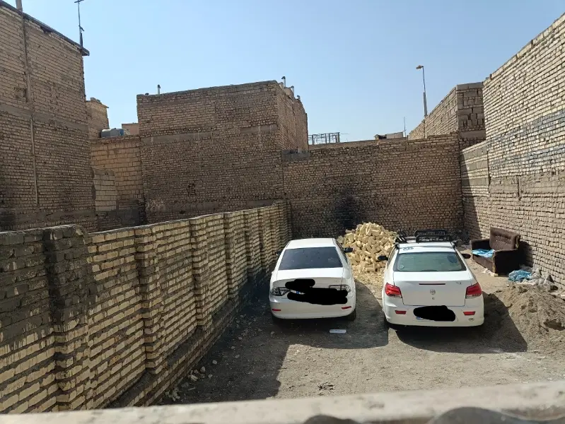 زمین مسکونی چهار دیواری جنوبی