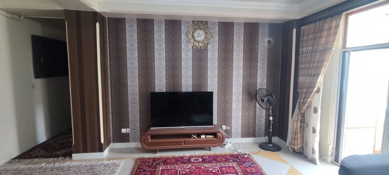 رهن واحد 135متری گلشهر ،پرواز