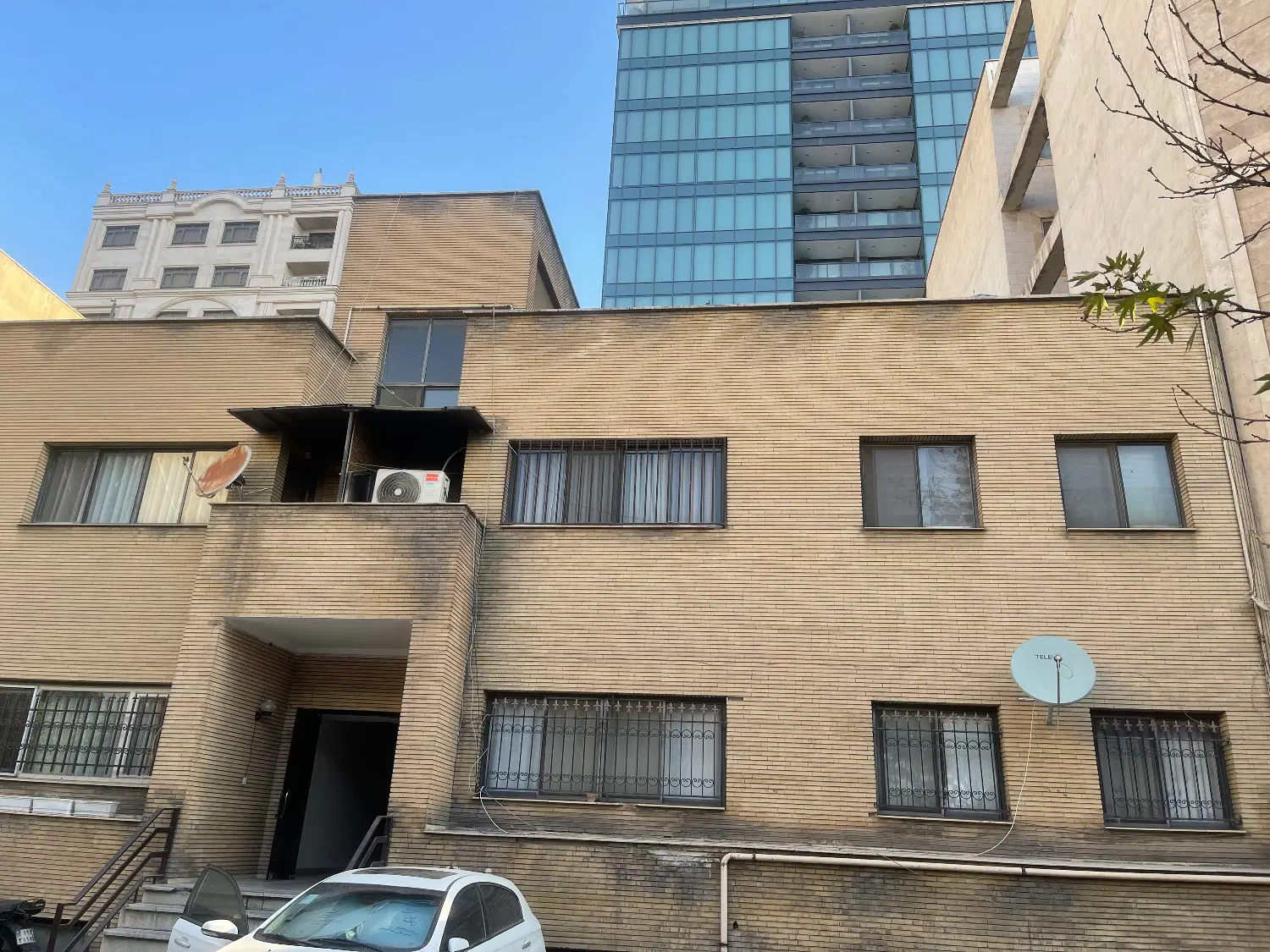 فروش ملک کلنگی موقعیت ممتاز در قلب سعادت آباد