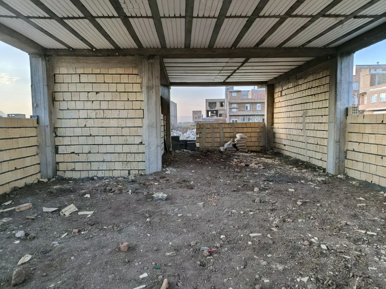 اسکلت بتن یوسفی 2خیابان گل سرخ