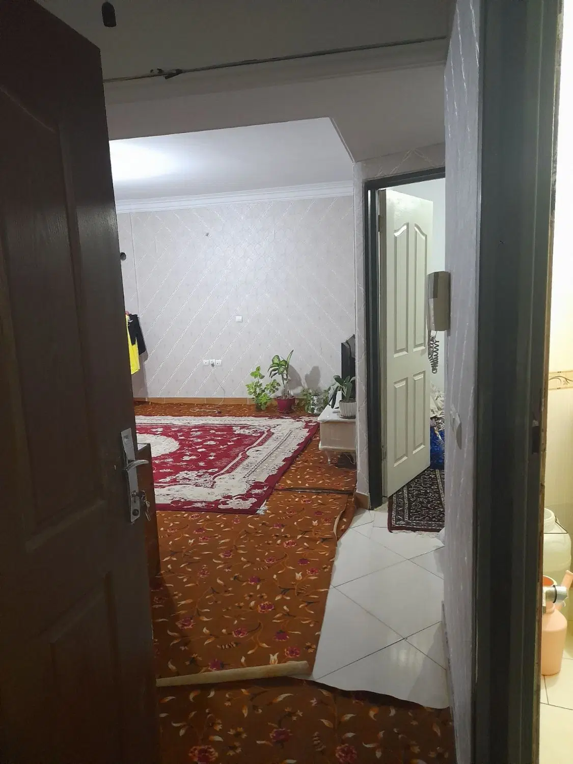 آپارتمان اهری ۸۰ متر ۲خوابه