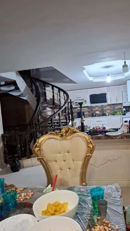 هم خانه