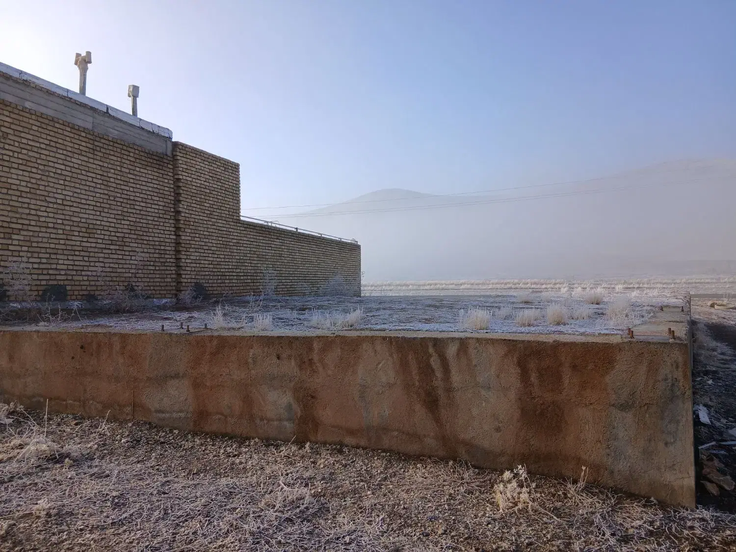زمین مسکونی درقلب زمردین سراب نیلوفر 190آماده ساخت