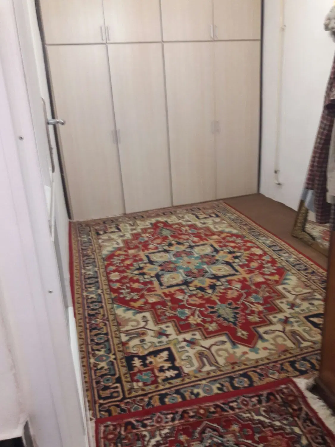 یک واحدآپارتمانی طبقه ی اول