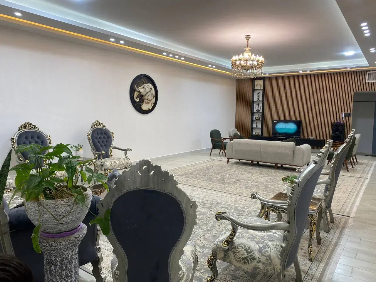 خانه ویلایی ۴خواب مهندسی ساز به قیمت کارشناسی