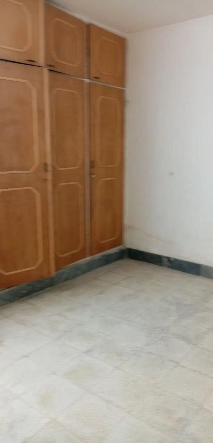 یک منزل مسکونی ویلایی