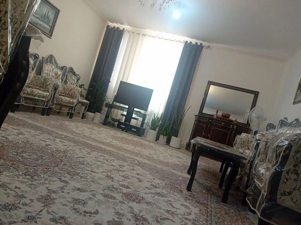 فروش فوری آپارتمان ۱۰۰ متری در مهرآوران