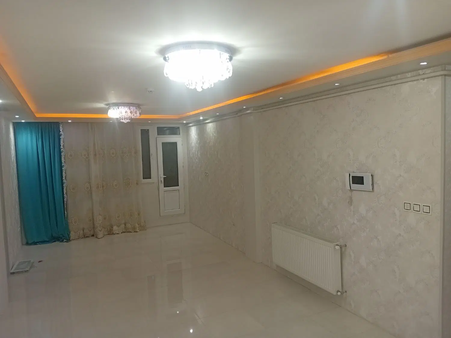 خانه اجاره ای آپارتمان مجتمع کاج 6 بهاران