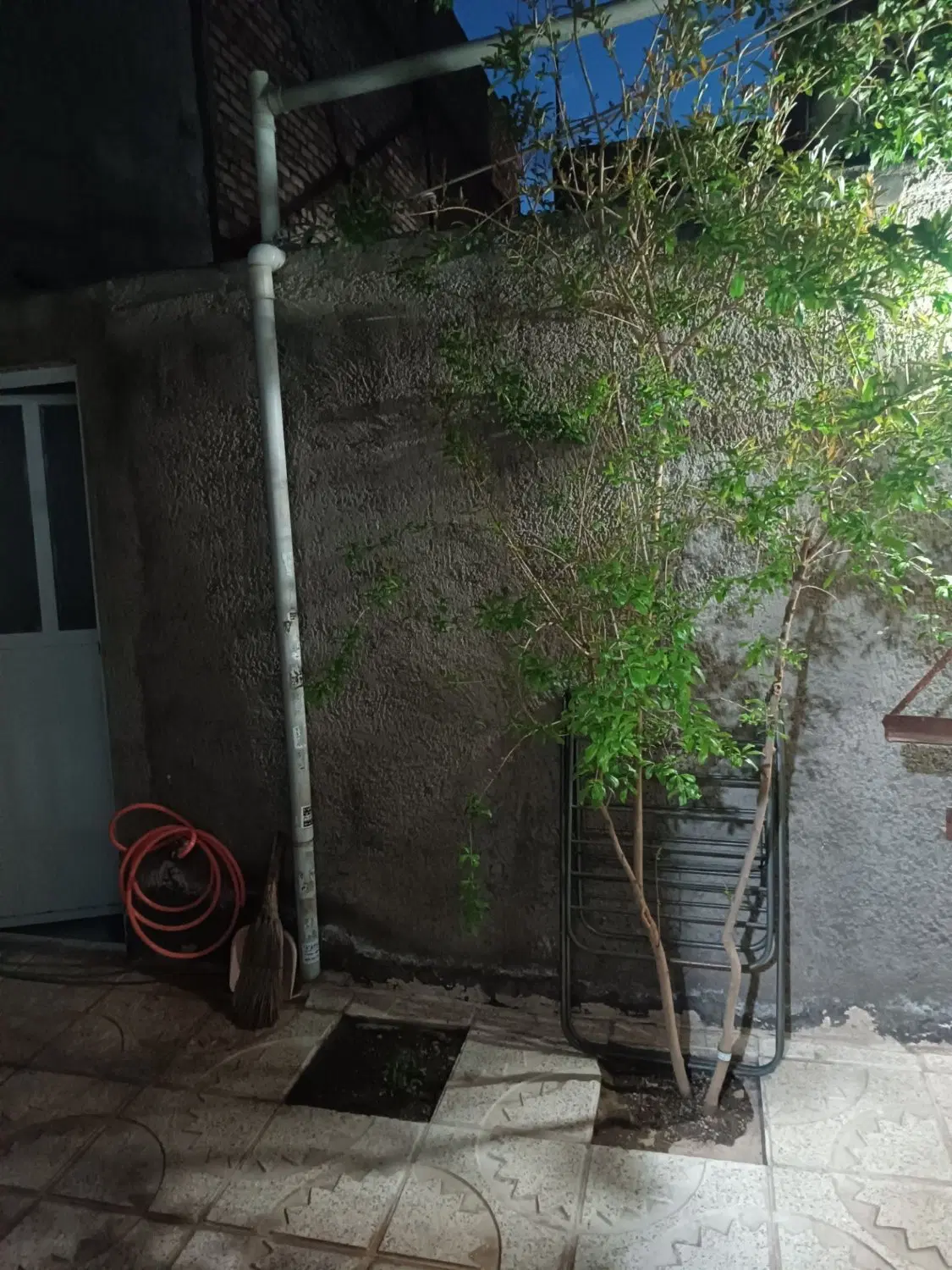 خانه دو طبقه