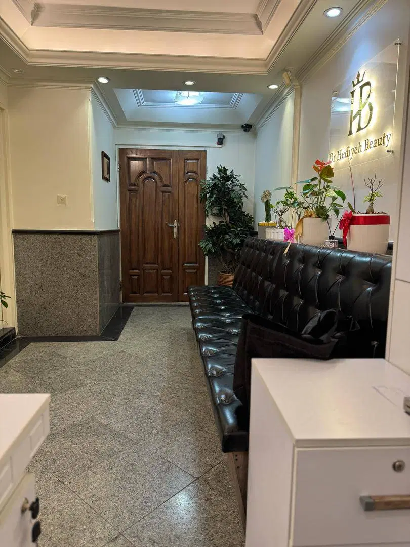 95 متر موقعیت اداری بر خیابان اصلی بالای کاج