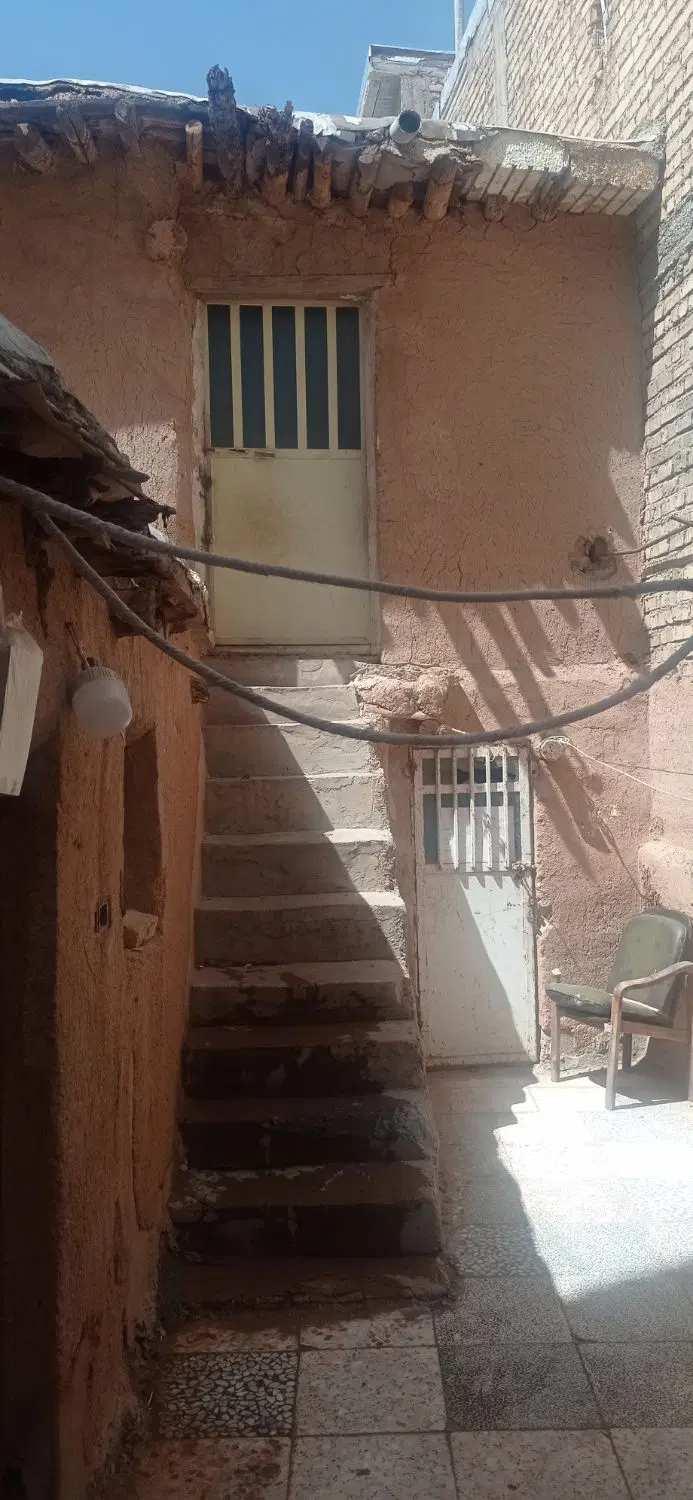 خانه ۶۰ متری گویم