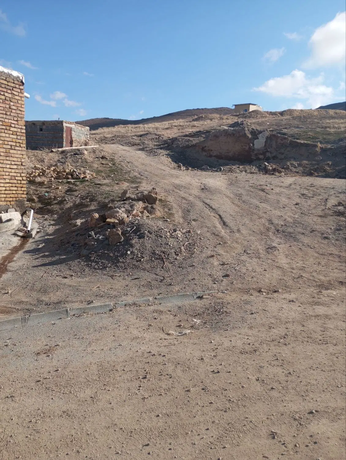 زمین روستایی داخل محدوده