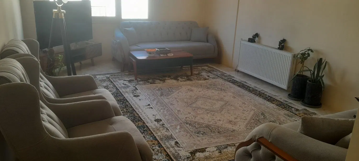 همخونه خانم