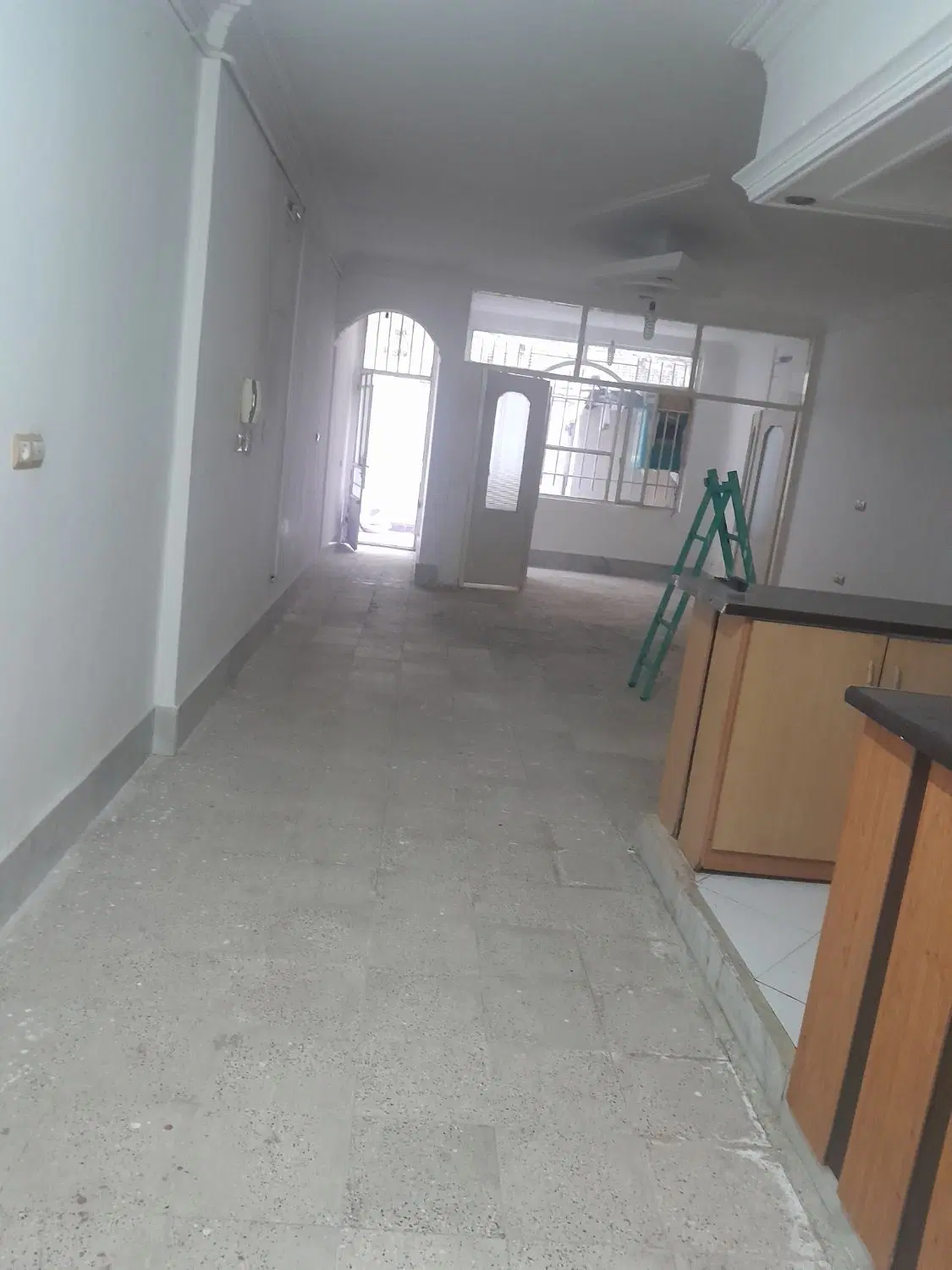 منزل همکف حیاط دار