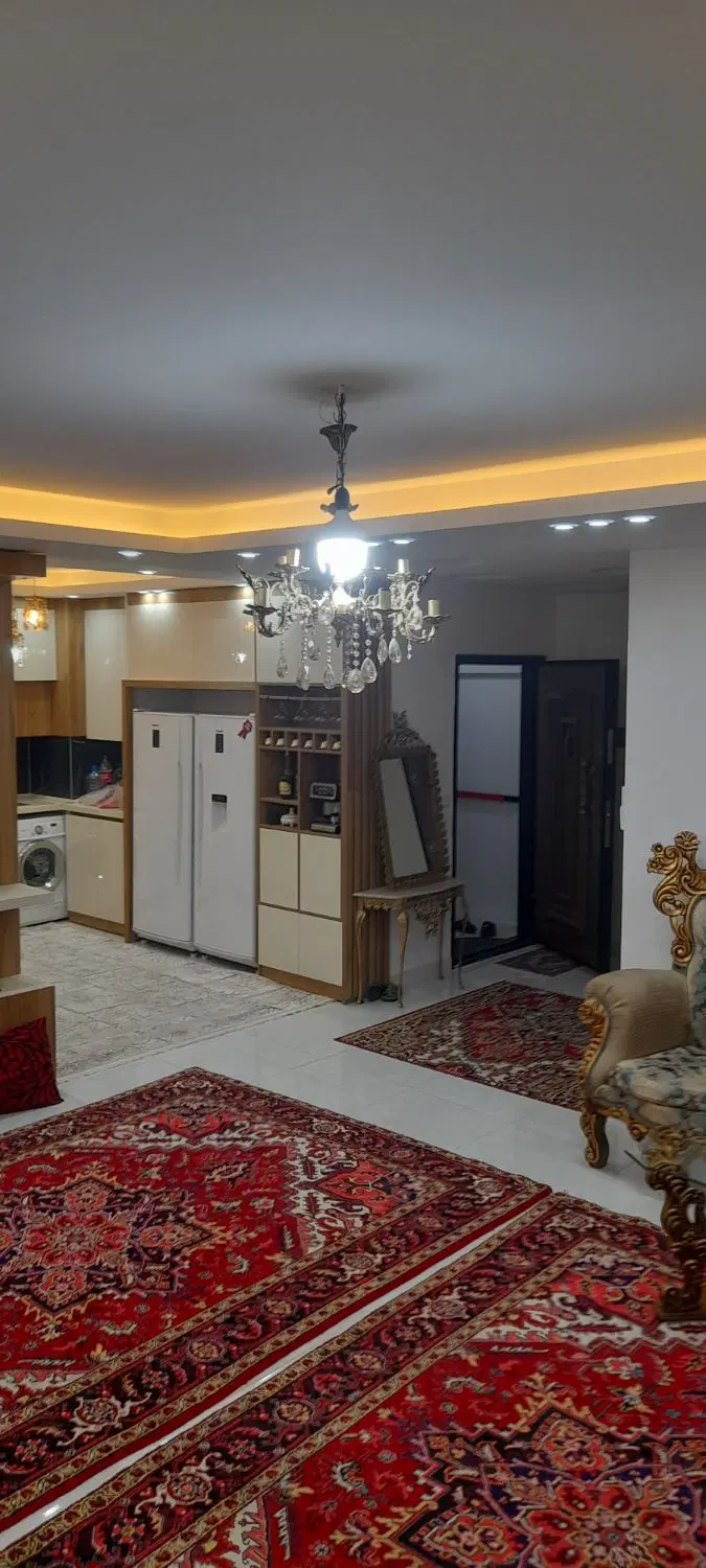 آپارتمان در اندیشه طبقه ۳ آسانسور دار وام دار
