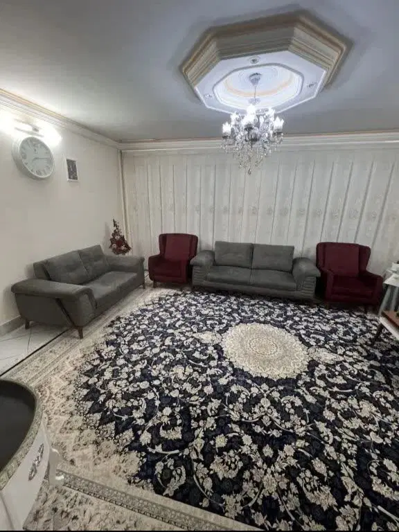 رهن و اجاره آپارتمان ۹۵ متری با پارکینگ اختصاصی
