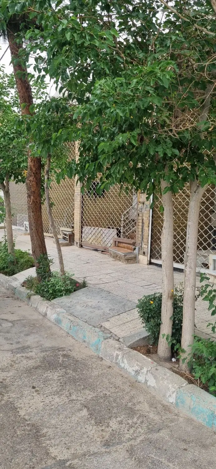 اجاره واحد تجاری
