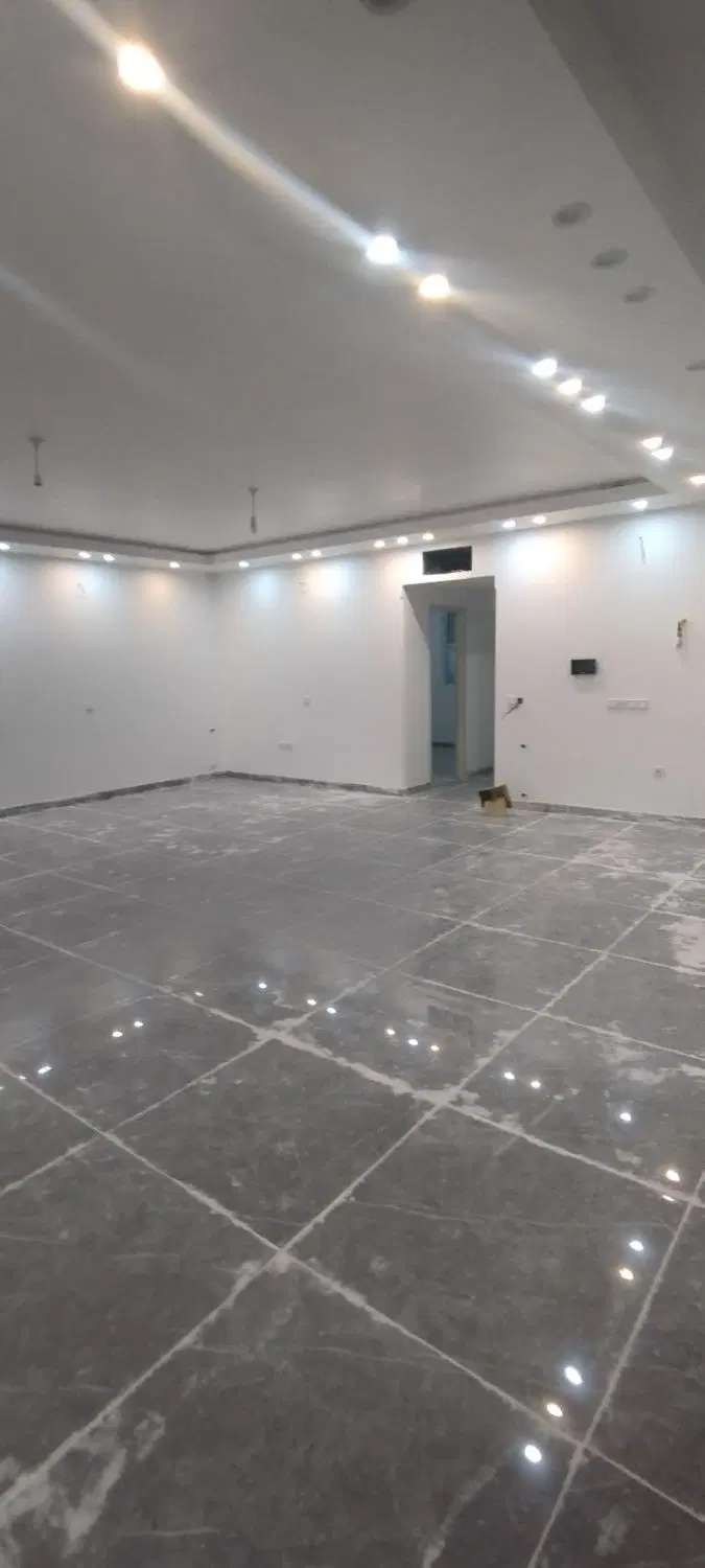 آپارتمان ۱۳۰ متری فاز ۱