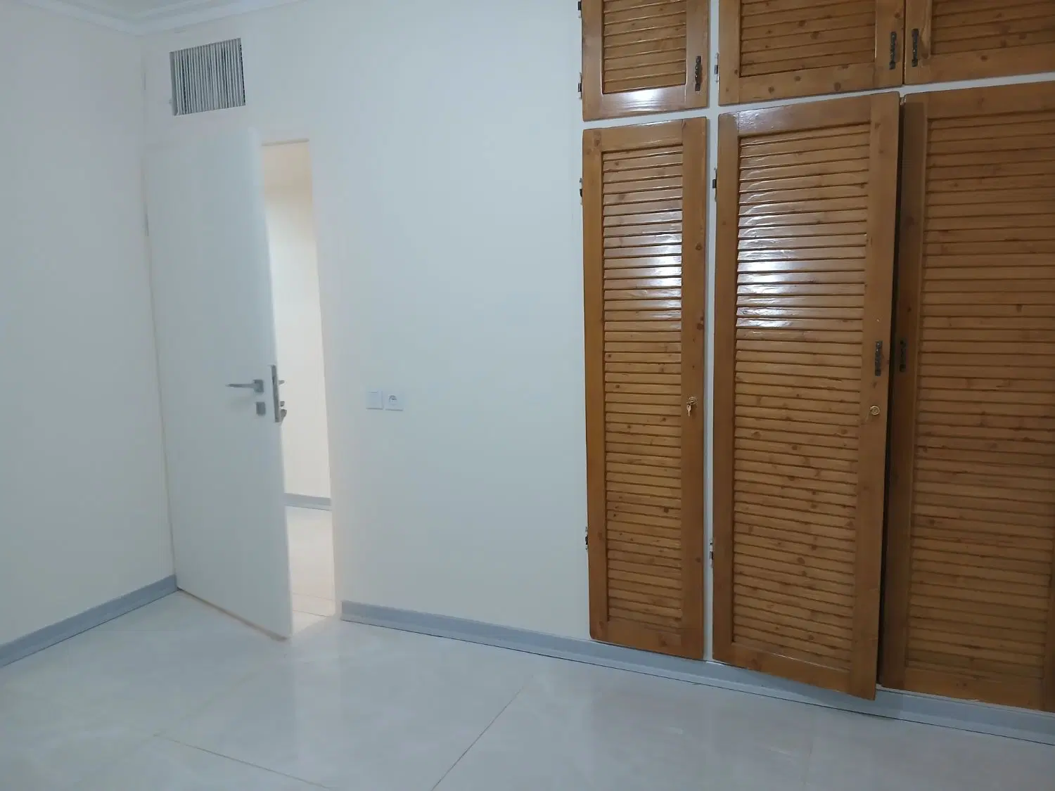 سه خوابه_بهترین لوکیشن فاز یک_ملکشاه _فول امکانات