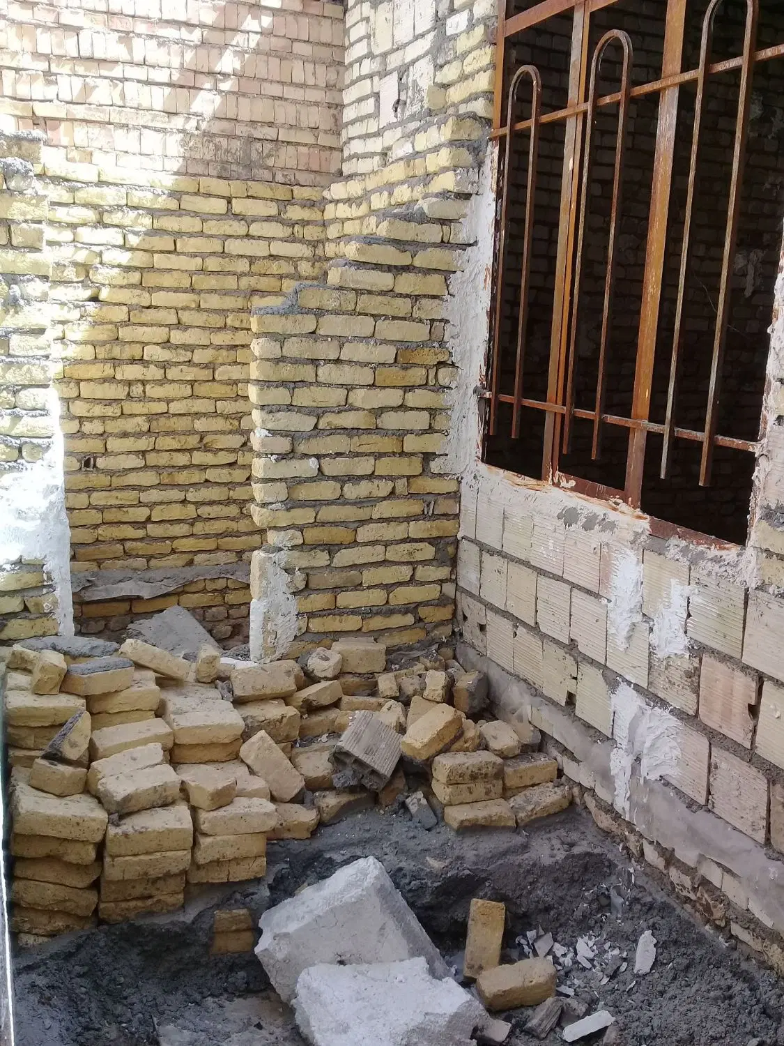 خانه فروشی سفت کاری شده