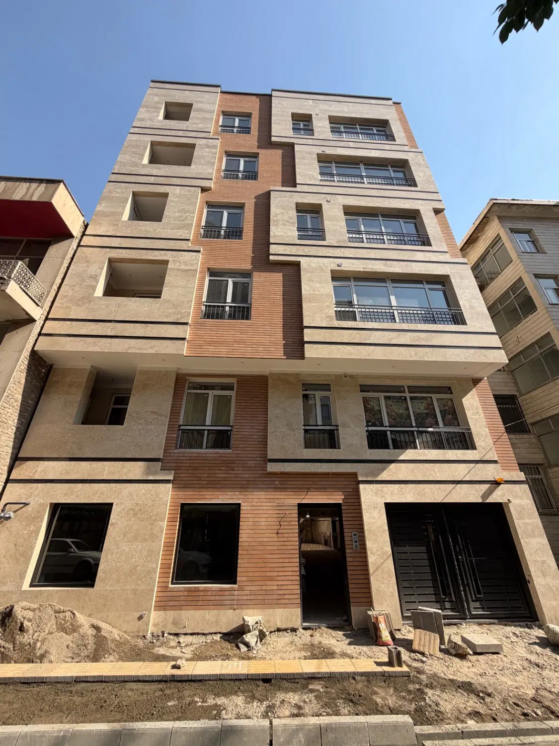 اپارتمان ۱۱۵متری و ۱۲۰ نوساز یوسف اباد