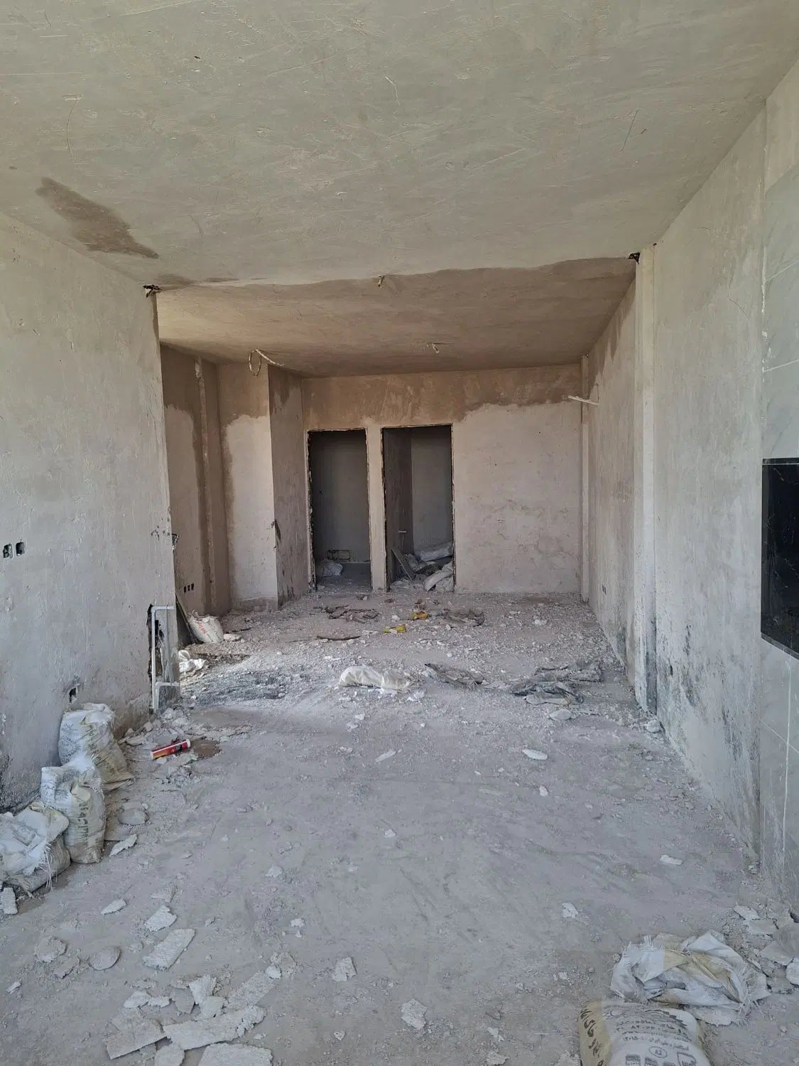 واحد ۶۵ متری نوساز
