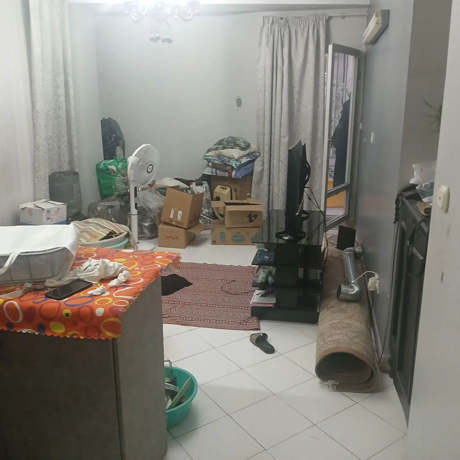 ۴۸ متری طبقه ۲ با پارکینگ و انباری