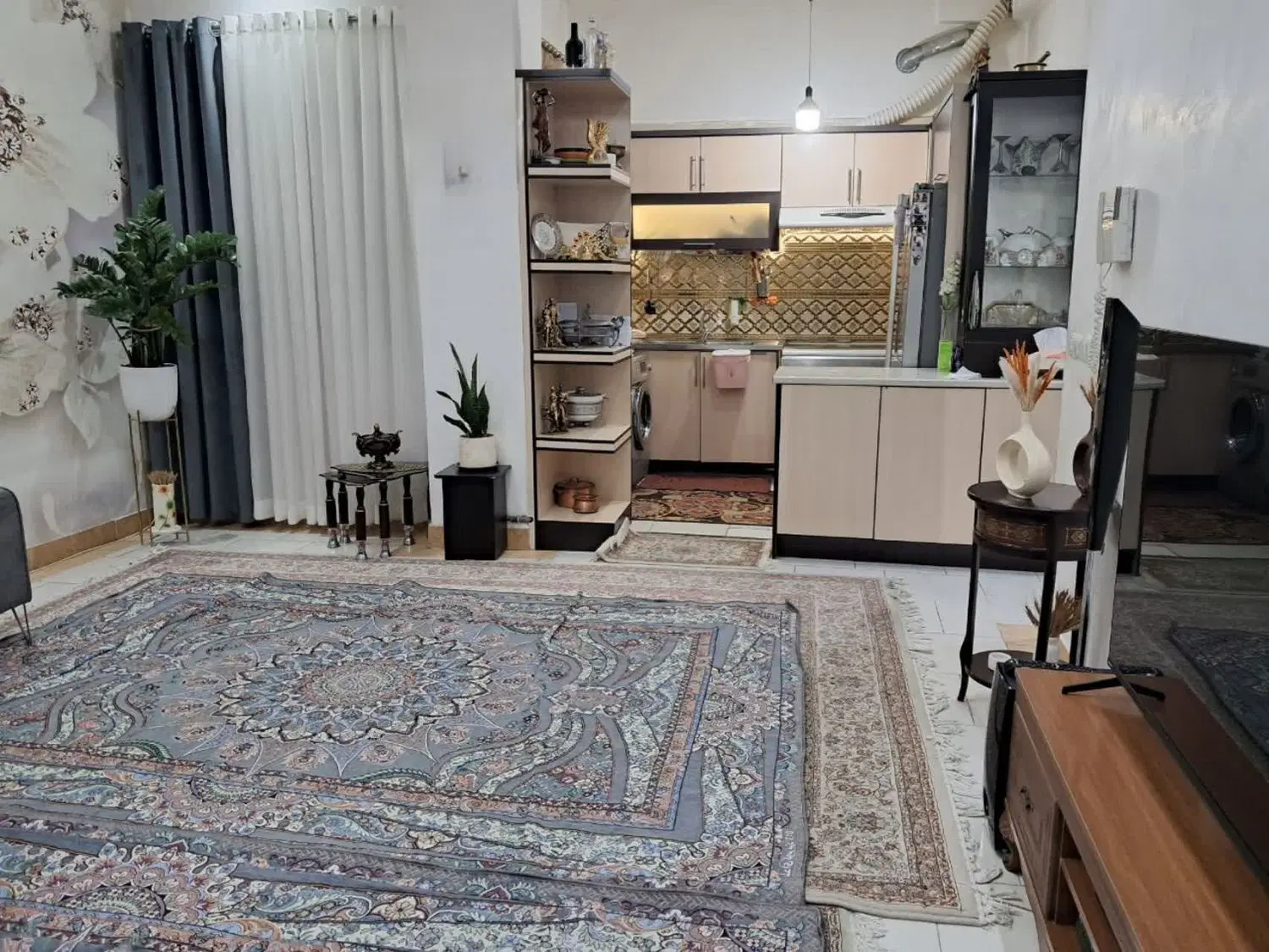 فروش واحد ۶۰ متری