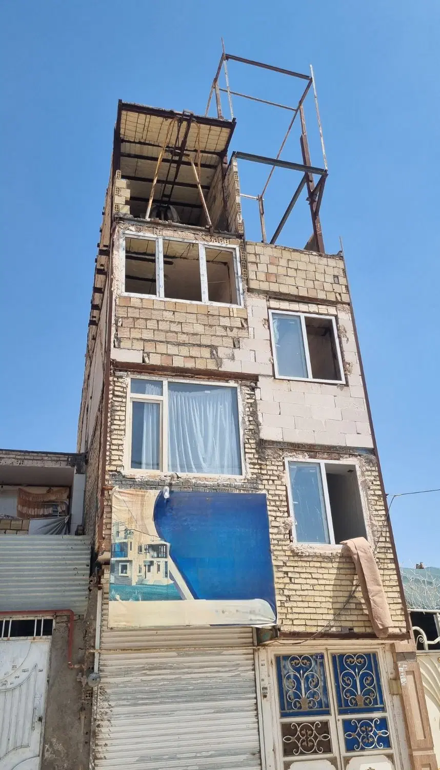 90 متر سفتکاری طبقه 3 رو پیلوت 2 خواب