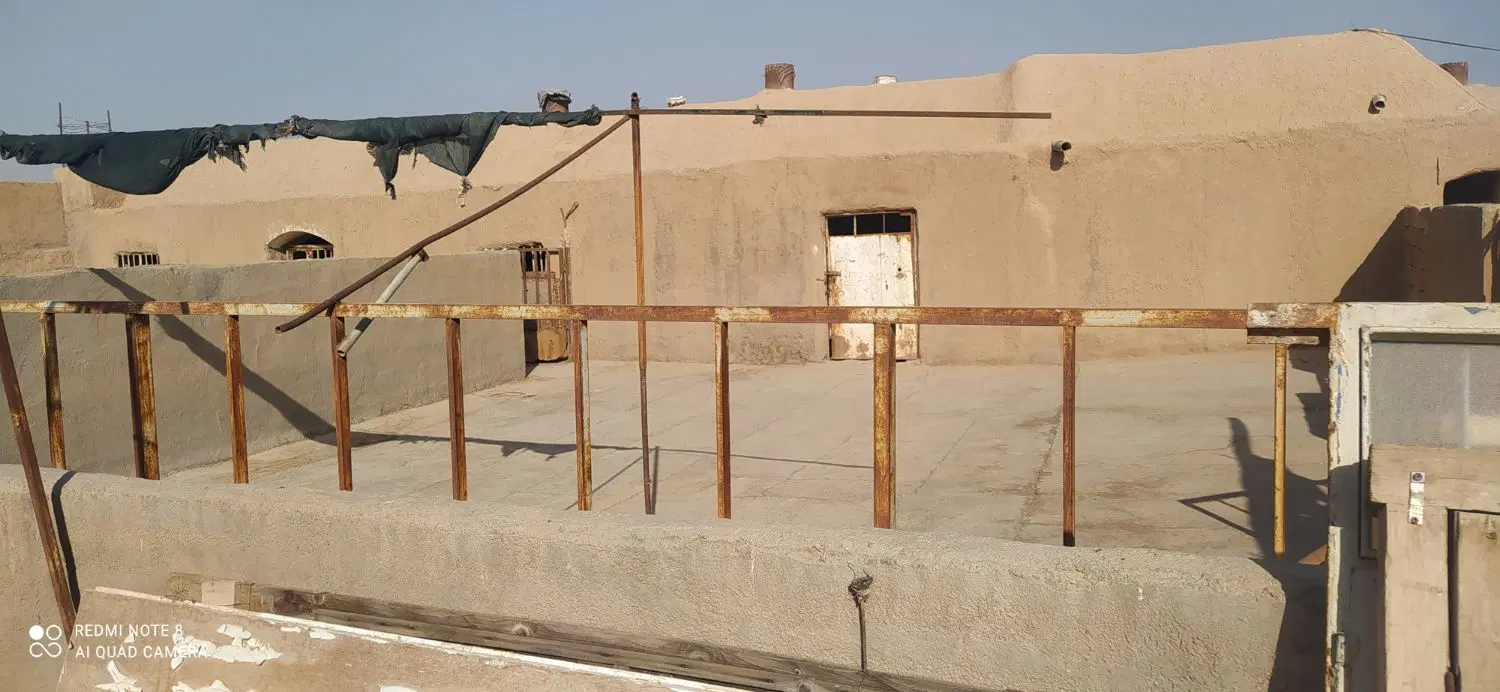 دامداری ۱۳۰۰ متر