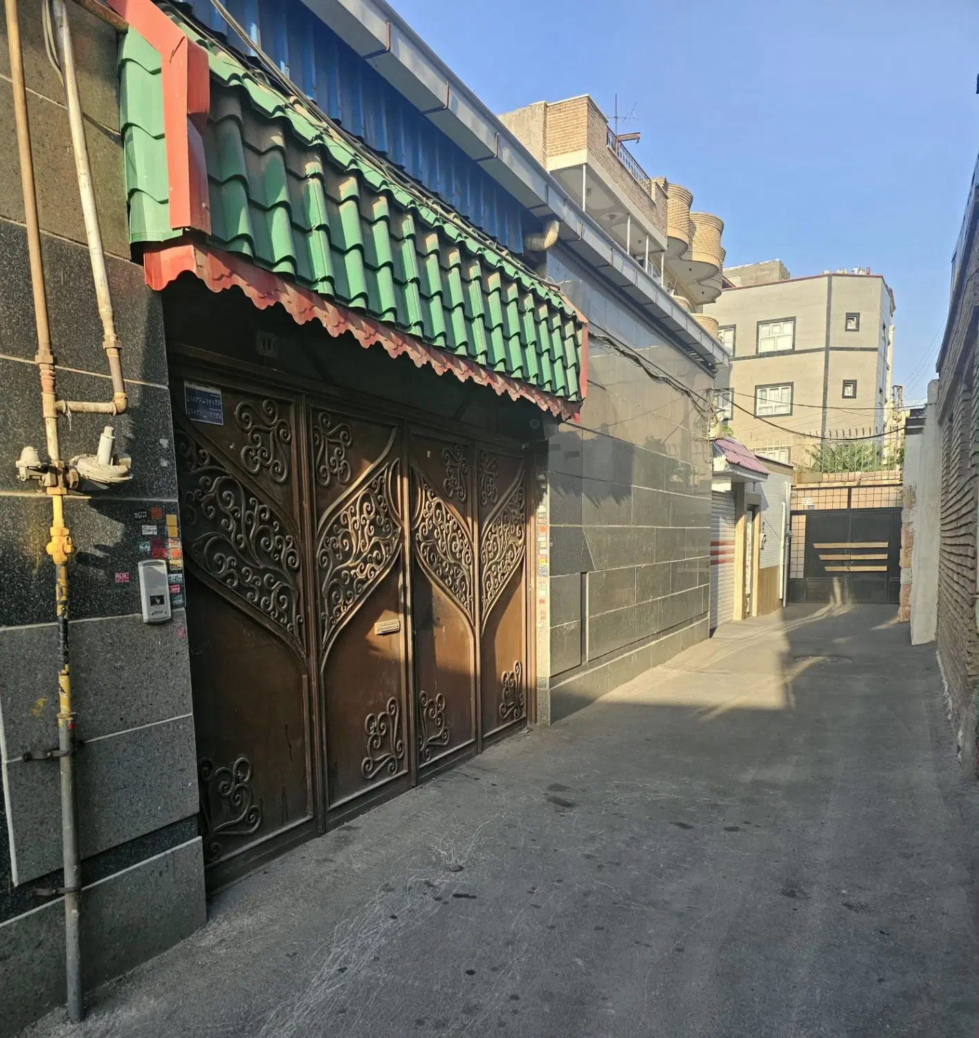 حیاط ۲۲۶ متر کوچه باغ