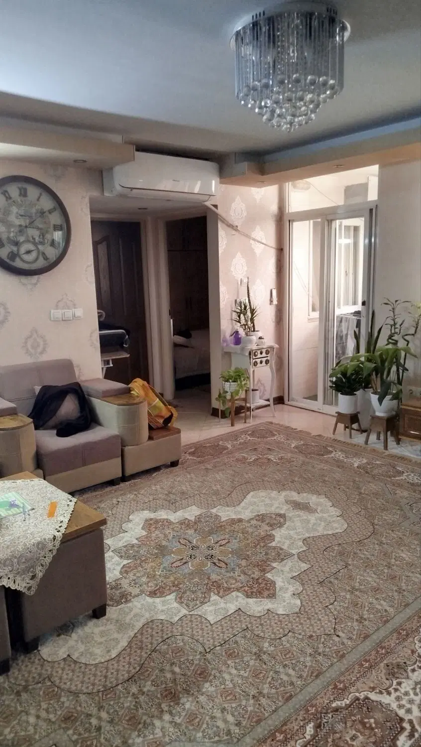 اپارتمان ۷۹متری طبقه ی دوم