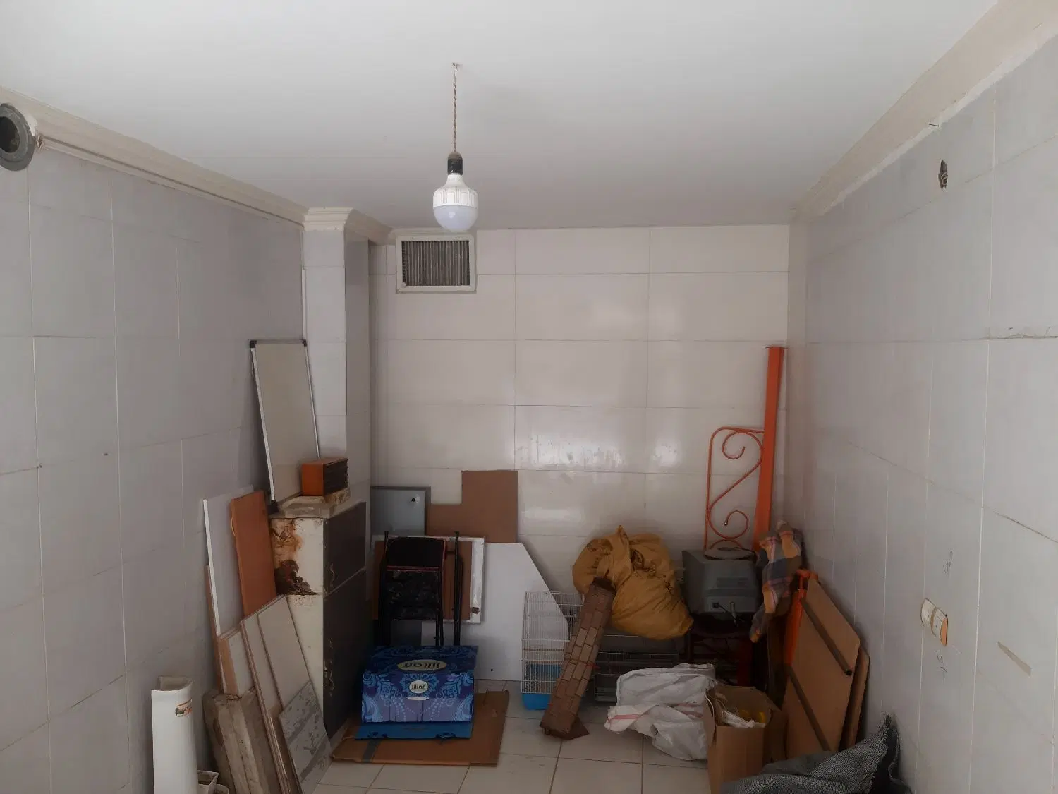 مغازه ۱۸متری جهت انبار