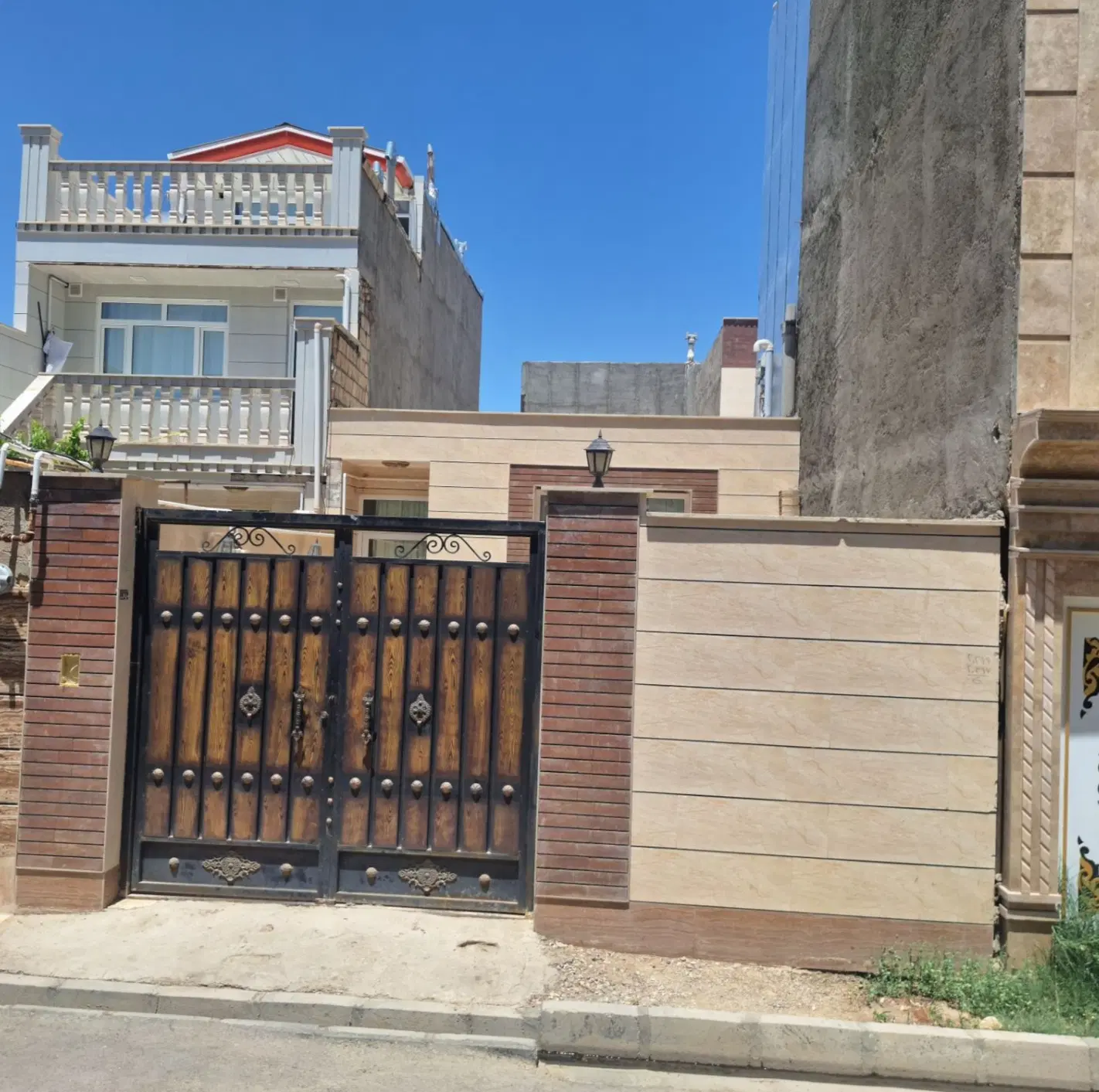 خونه ی نوساز