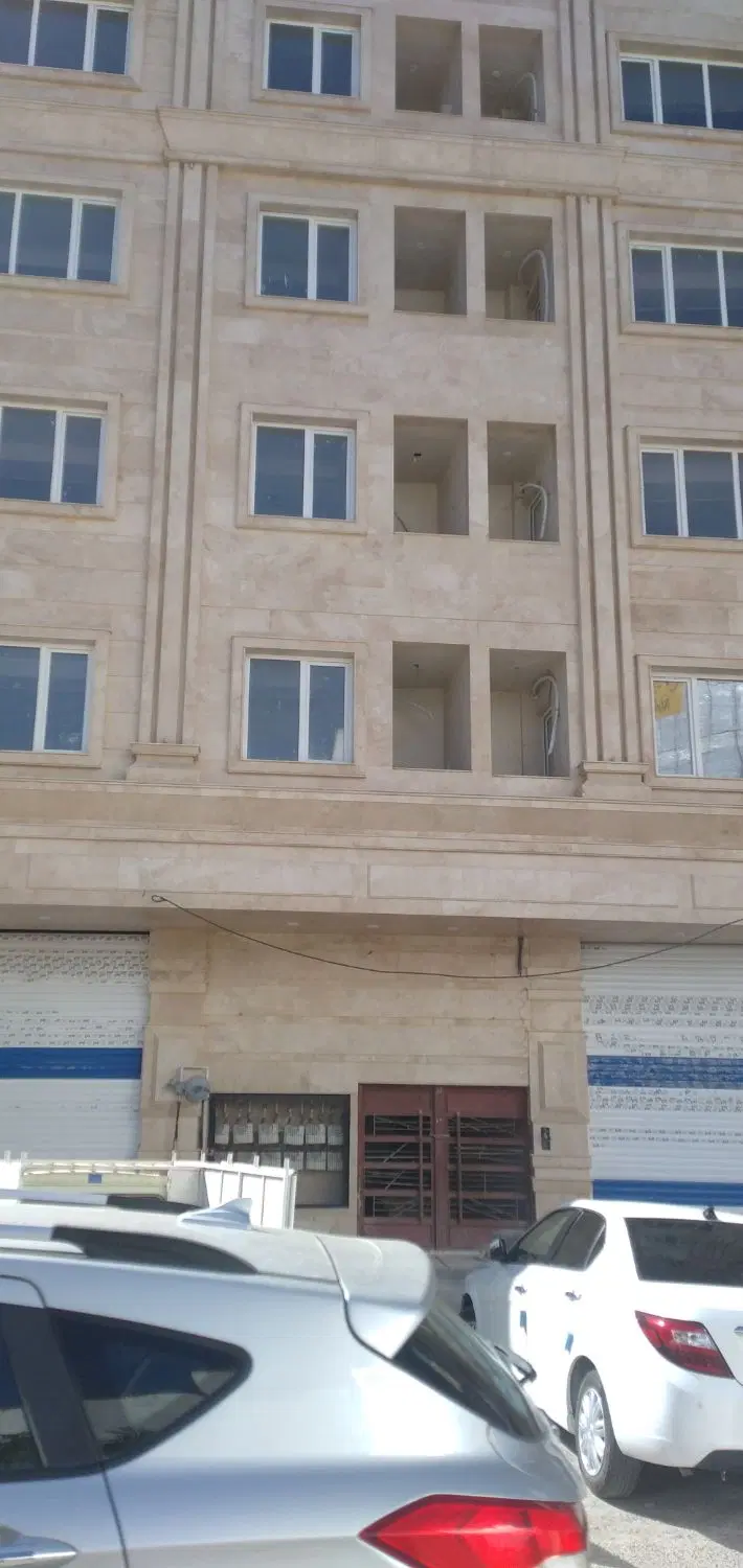 ۲واحد آپارتمان فروش مناسب مطب