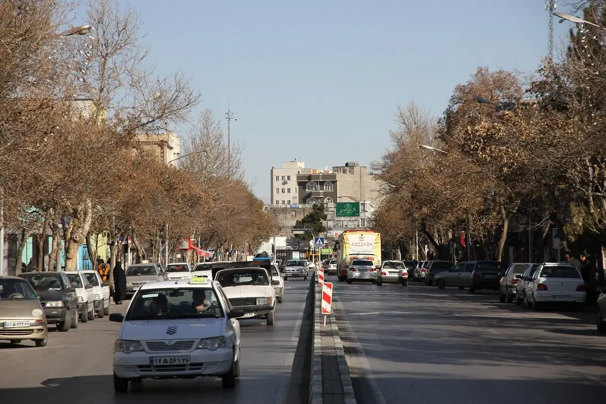 140 متر واحد تجاری. بر خیابان مطهری