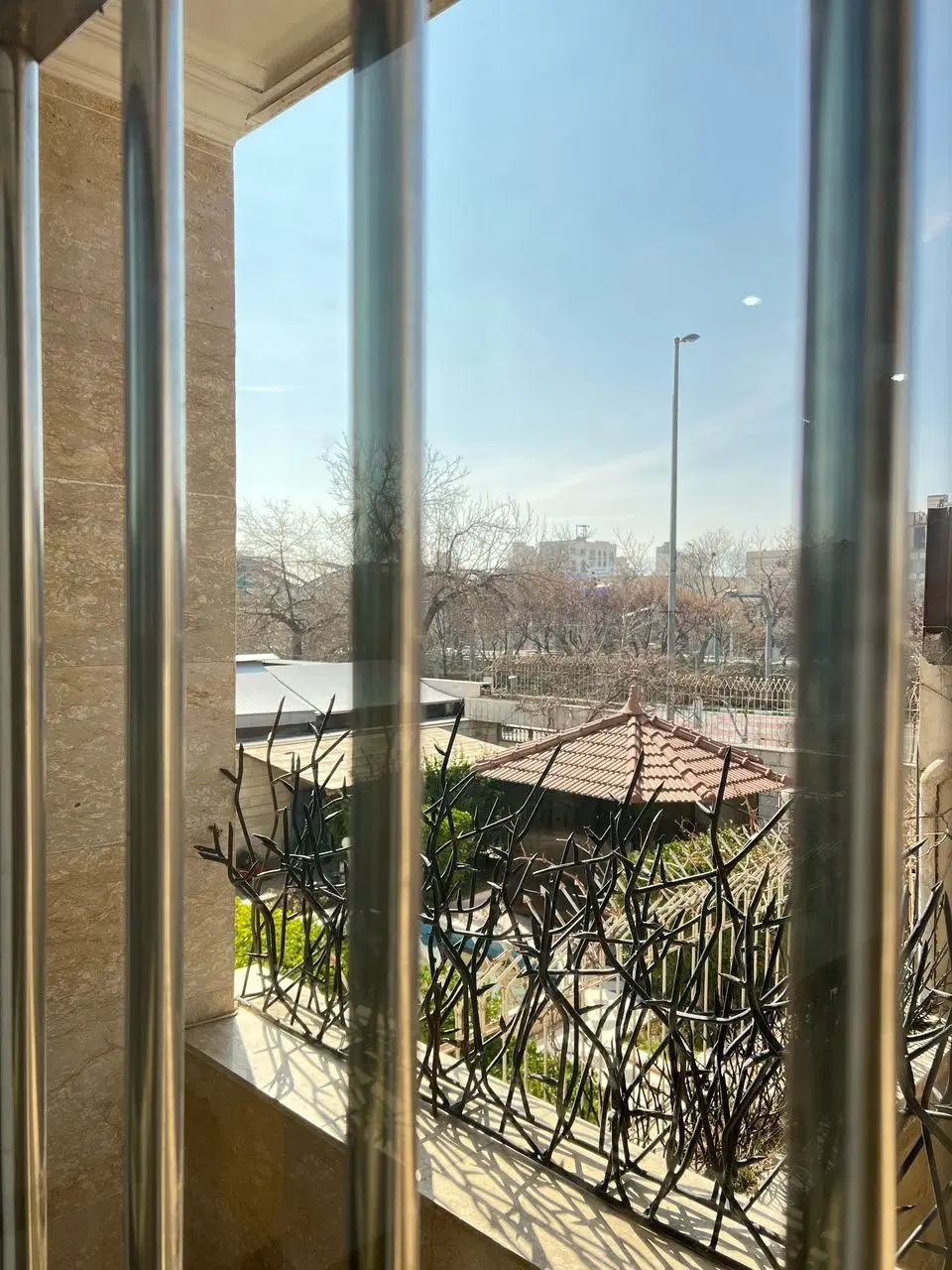فروش منزل ویلایی ۲۰۰ متر  سر دونبش