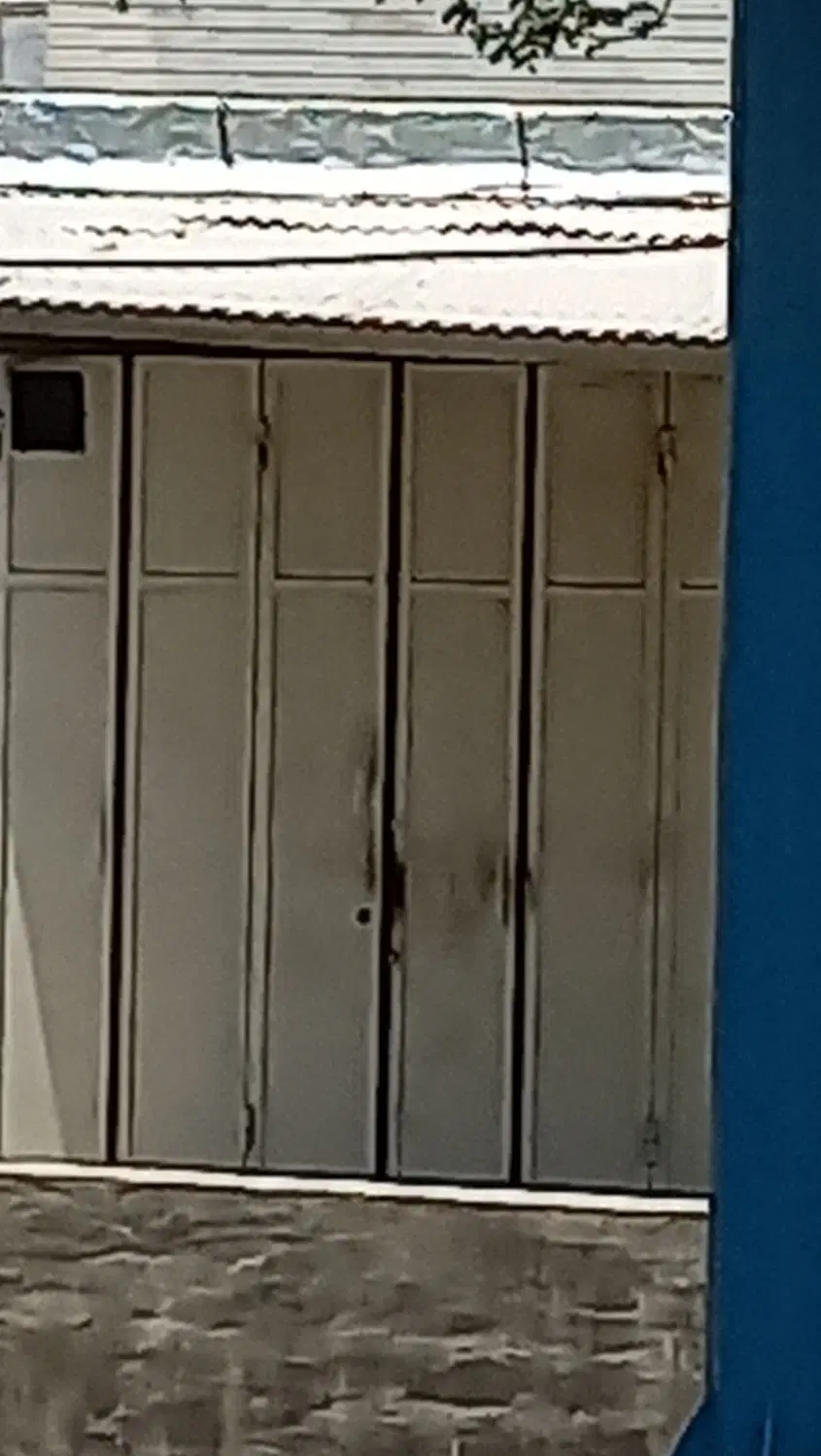 مغازه بزرگ کارگاهی