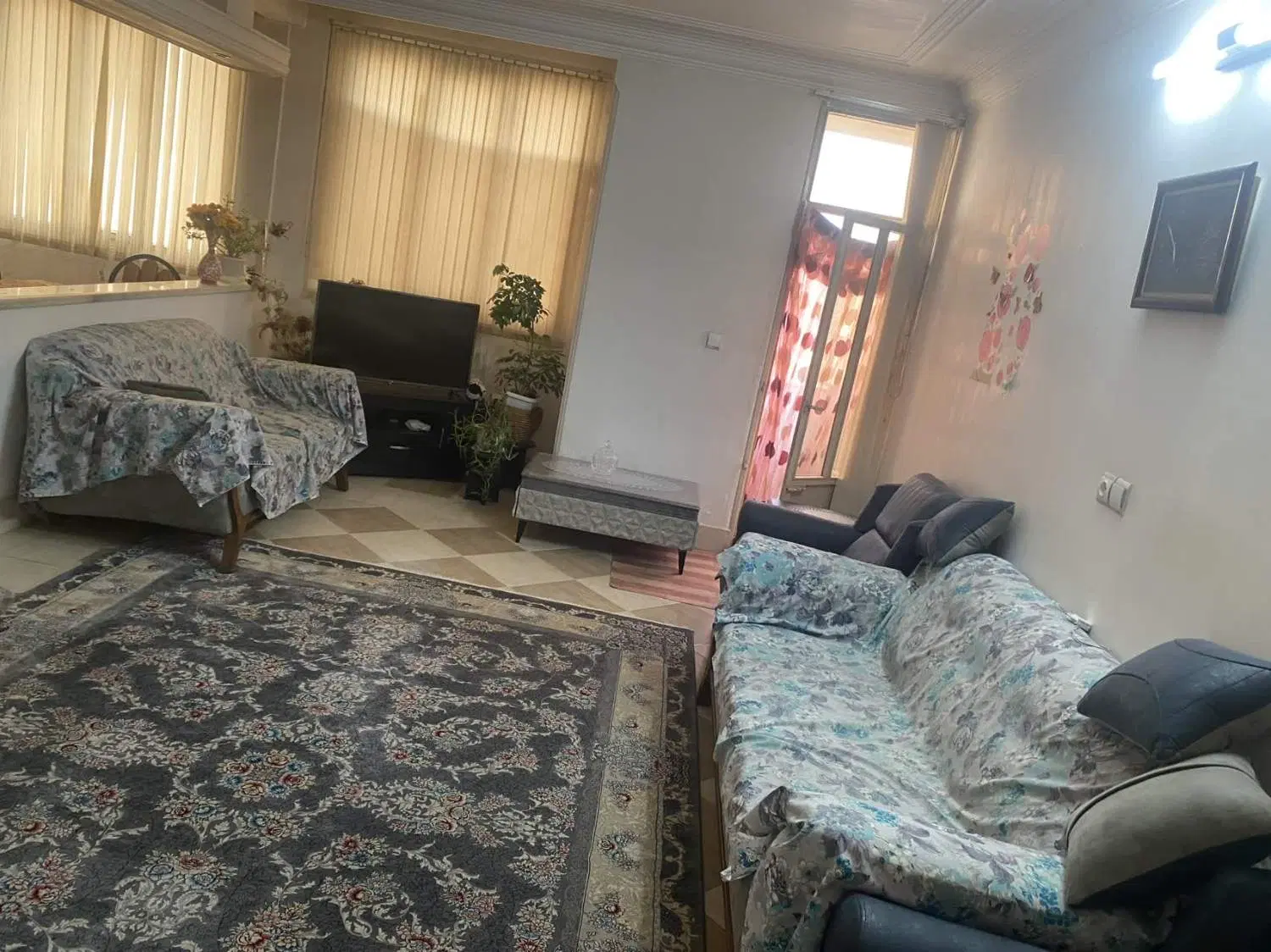 اجاره یک واحد آپارتمان واقع در میدان مدرس