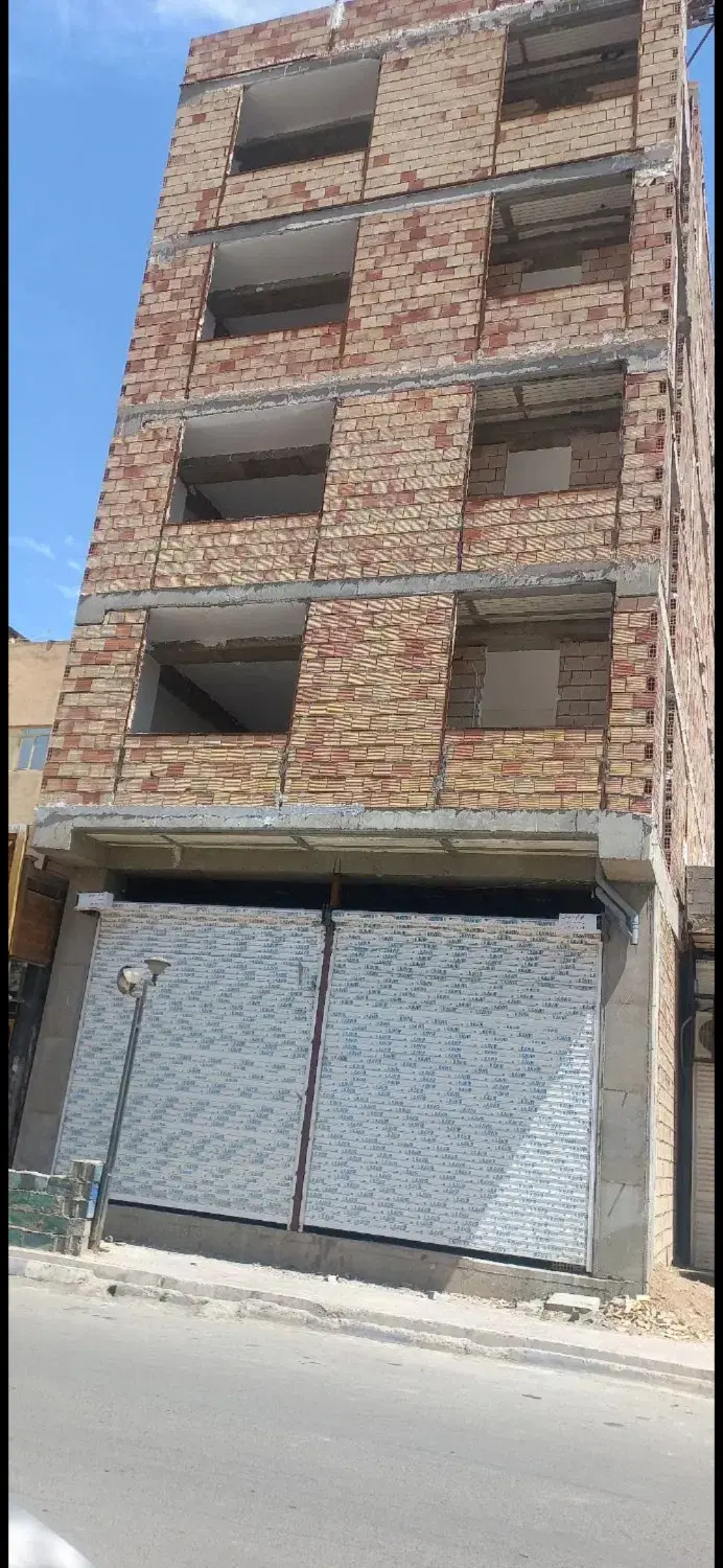 فروش واحد ۹۰ متری خیابان اصلی
