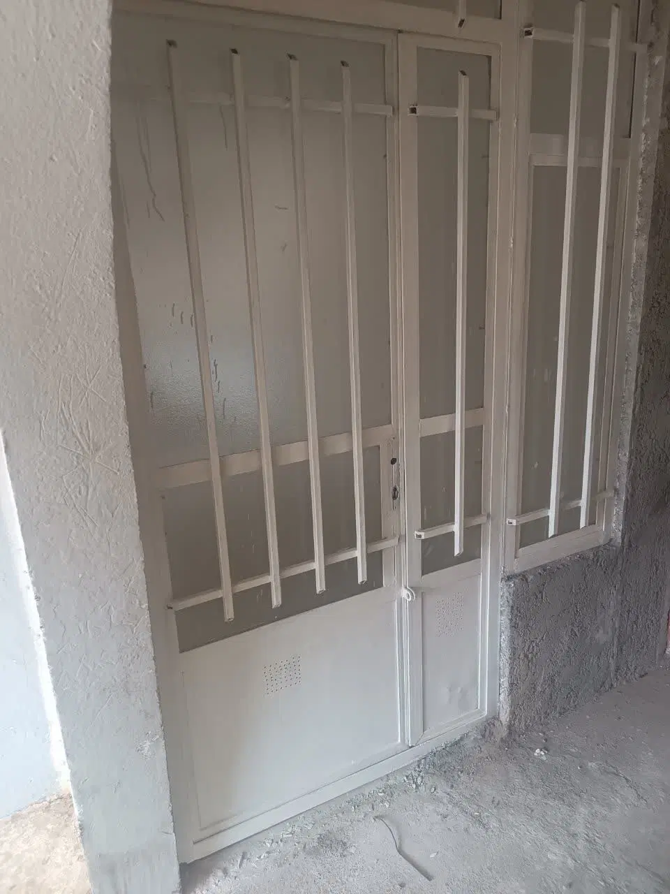 انبار ،کتابخانه ، مغازه،دفتر،