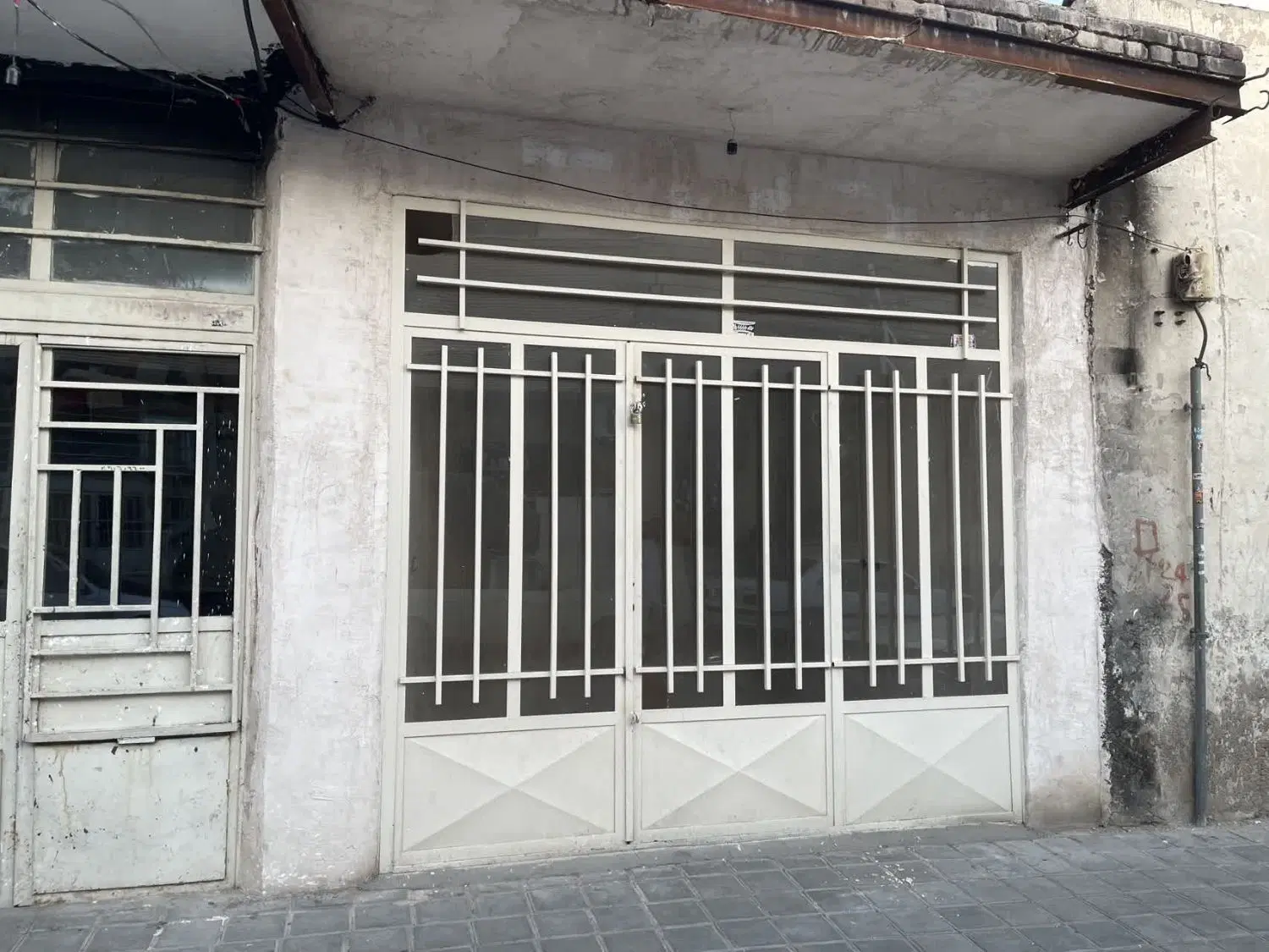 اجاره مغازه ۱۵ متری پر تردد