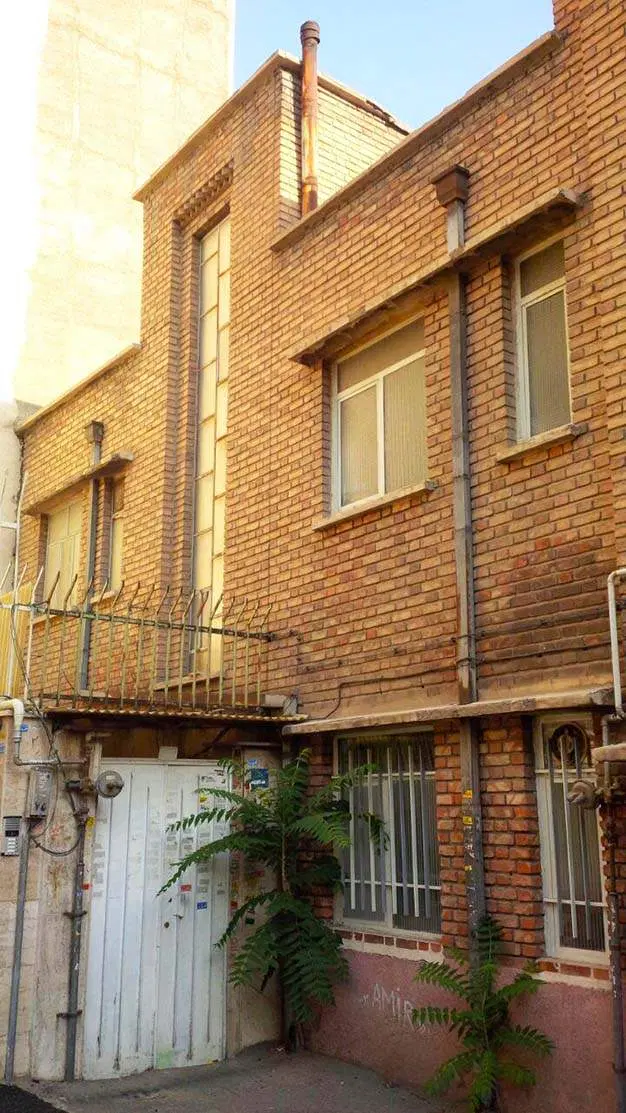 خانه کلنگی